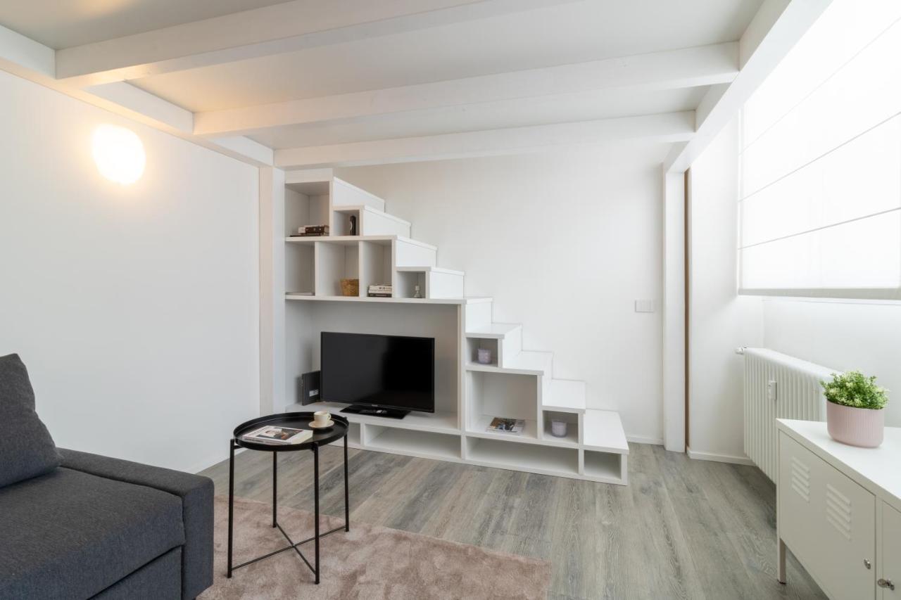 Navigli - Chic And Sophisticated Home In ميلان المظهر الخارجي الصورة
